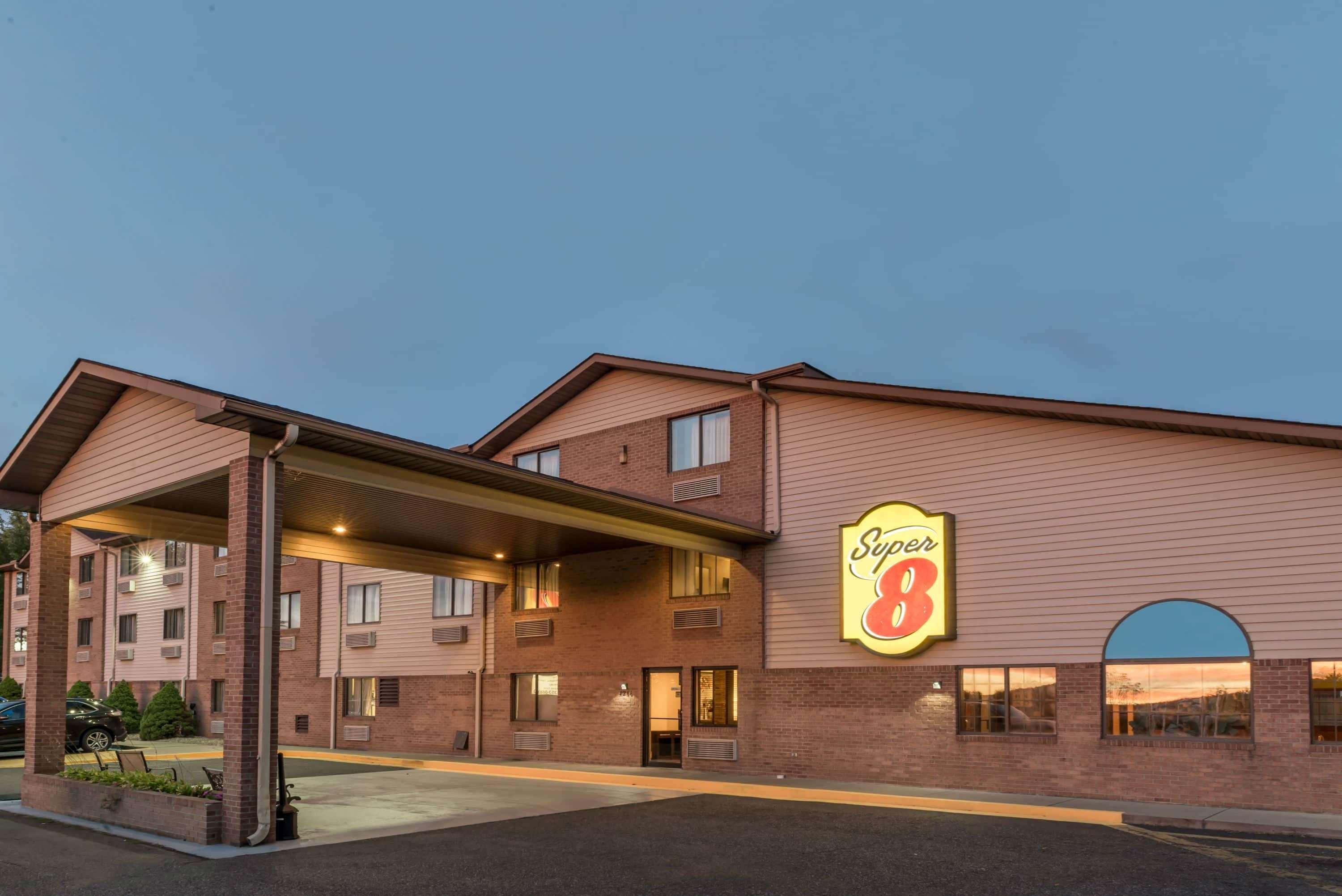 Hotel Super 8 By Wyndham Portsmouth Rosemount Exteriér fotografie