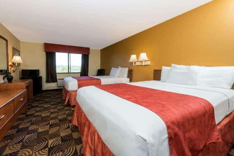 Hotel Super 8 By Wyndham Portsmouth Rosemount Exteriér fotografie